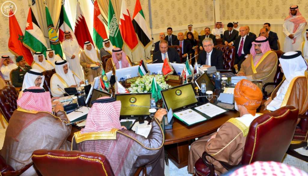 Arab, Islamic Figures Reject Houthis ‘Government’