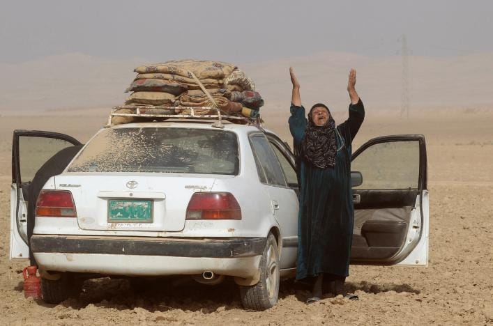 Iraqi Troops Advance in Mosul, IDC Struggling