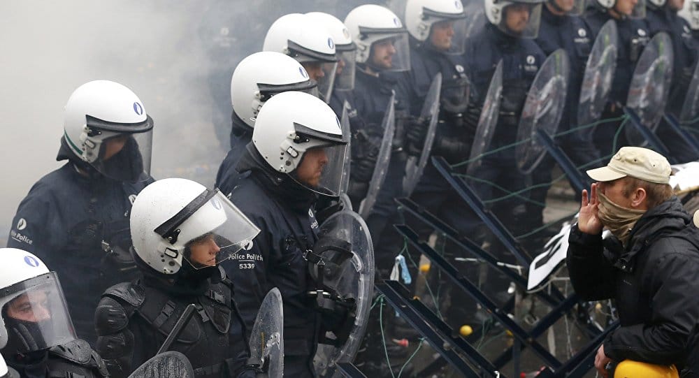 Up to 7,000 Military Personnel Protest in Brussels against Pension Reform