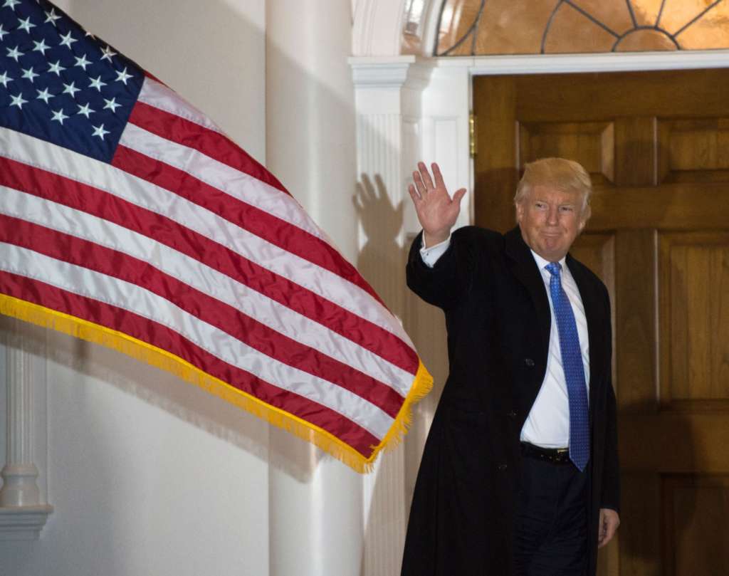 Trump Sets Stage for Iran Sanctions