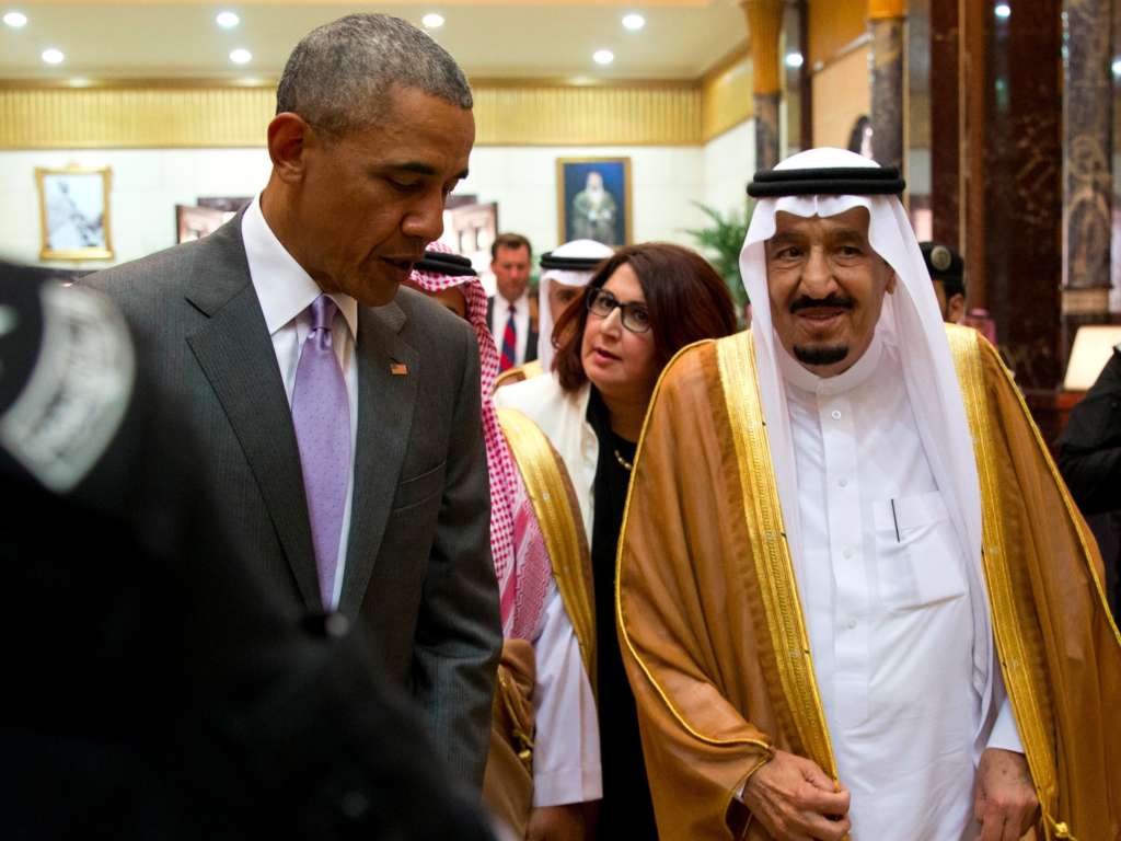 Custodian of the Two Holy Mosques Offers Condolences to Italian, Mali President