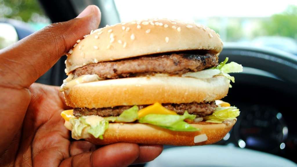 Young Saudi Men Turn Cooking Passion into Lucrative Carrier