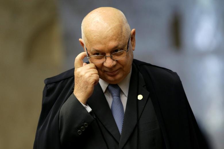 Plane Carrying Brazil Supreme Court Judge Crashes into Sea