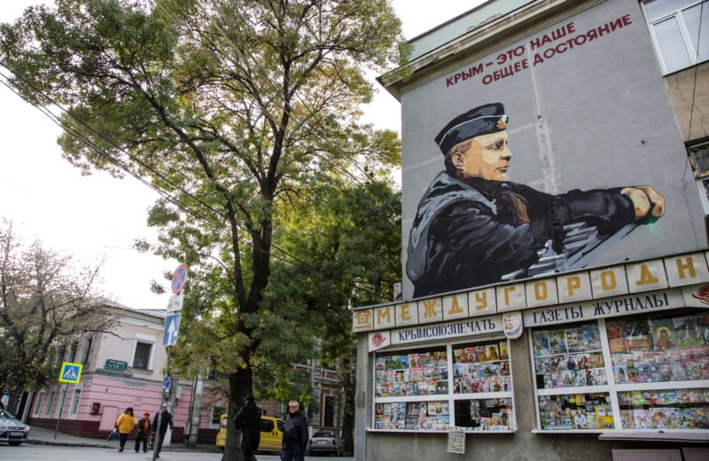 Russian Law Enforcement Launches Terror-Sweep Operations in Crimea