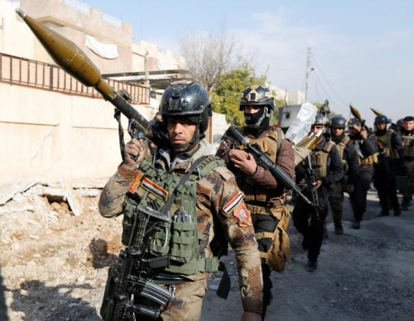 ISIS Collapses in East Mosul … Fighting Centers at University