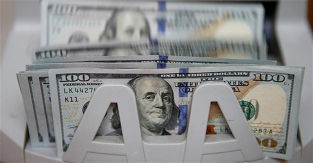 Turkish Lira Falls to Historic Low, Calls to Sell Dollars Fail to Reassure Investors