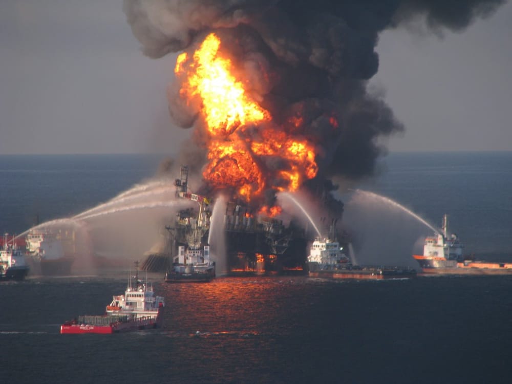 Two Bombings Target Iran’s Second Major Oil Pipeline