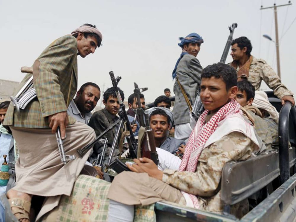 Tribes Surrounding Sana’a Contact Army for Coordination