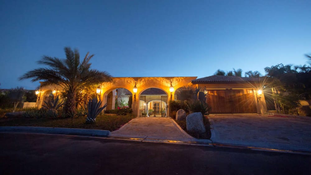 House Hunting in . . . Los Cabos, Mexico