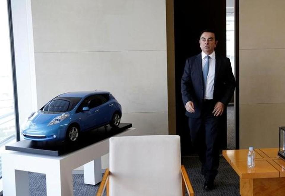 Nissan’s ‘Savior’ from Bankruptcy Steps Down