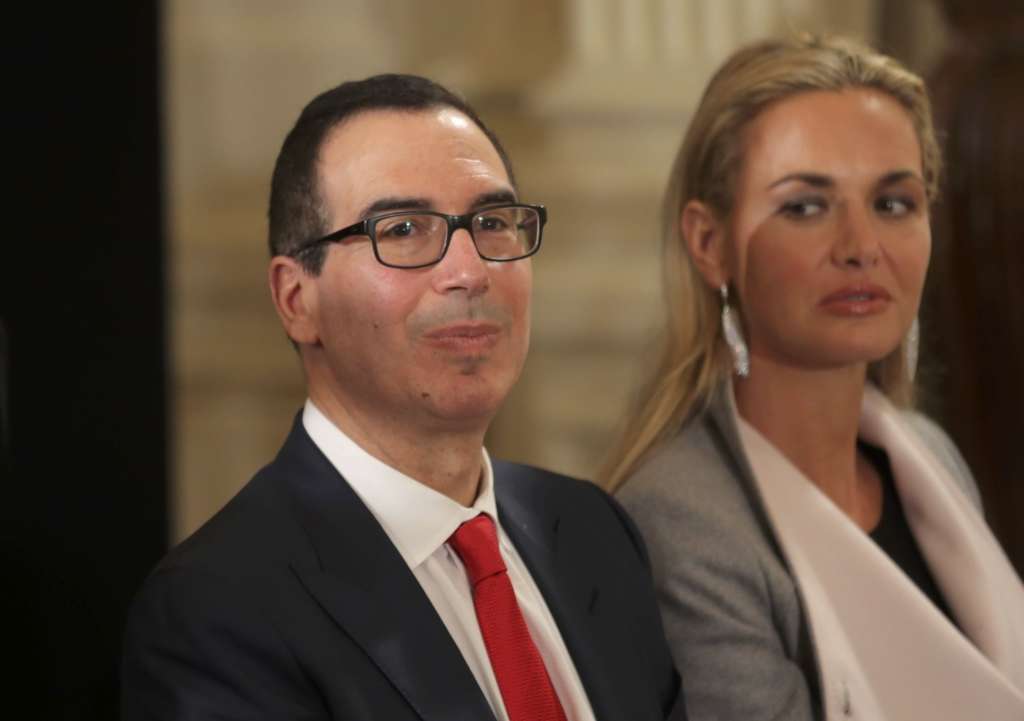 U.S. Senate Approves Assigning Mnuchin Treasury Secretary