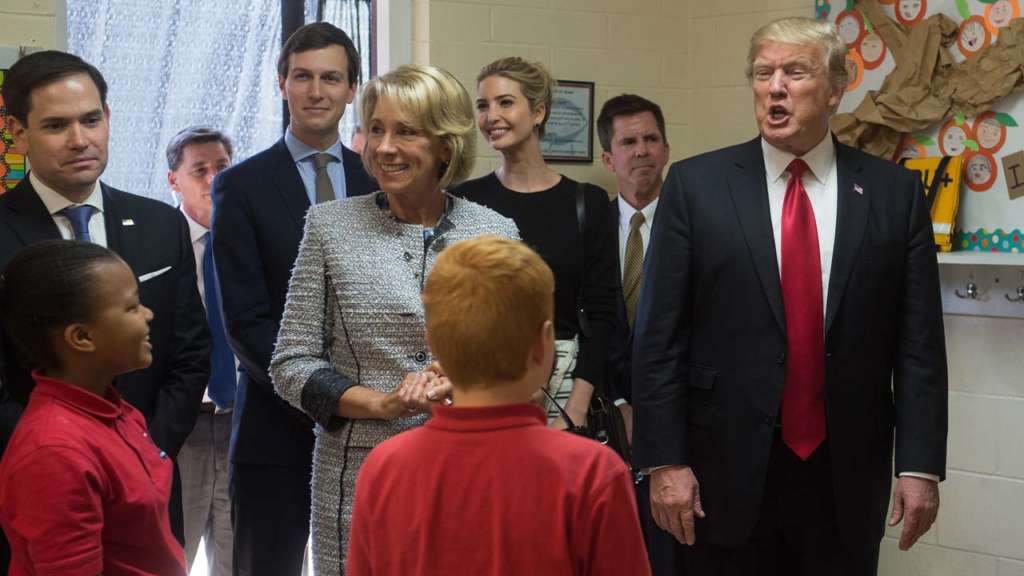Trump Accuses Obama of ‘Tapping’ his Phone during Campaign