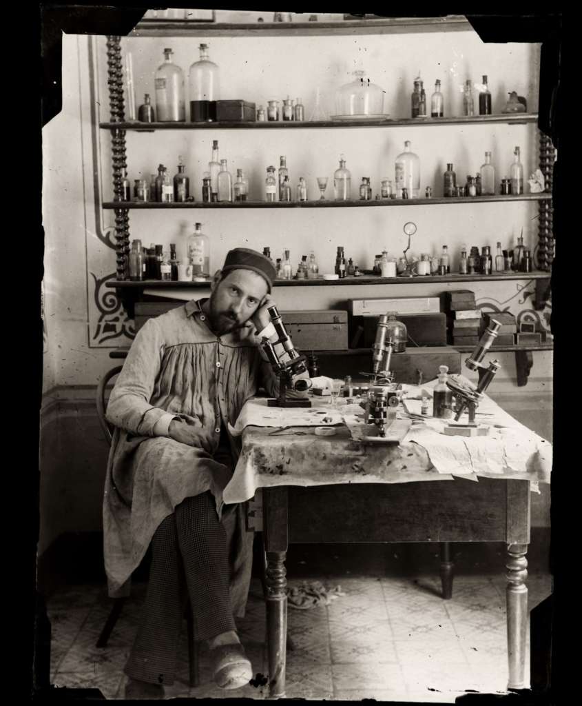 Hunched Over a Microscope, He Sketched the Secrets of How the Brain Works