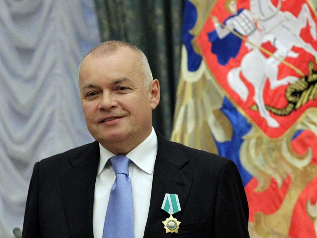 Kremlin Calls Local Media Outlets to Stop Praising Trump