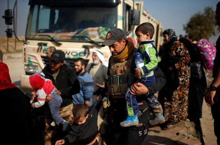 Iraqi Forces Advance in Mosul Old City Amidst Fear, Destruction