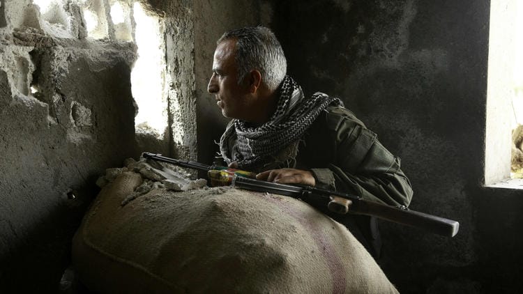 US Airdrop of Forces in Raqqa Draws New Sphere of Influence