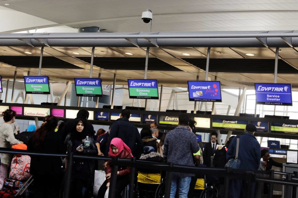 Ban of Electronics on Flights Bewilders Companies, Travelers