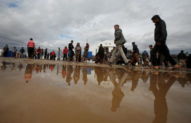 150,000 Iraqis Flee West Mosul as Rain Hampers Attack on ISIS