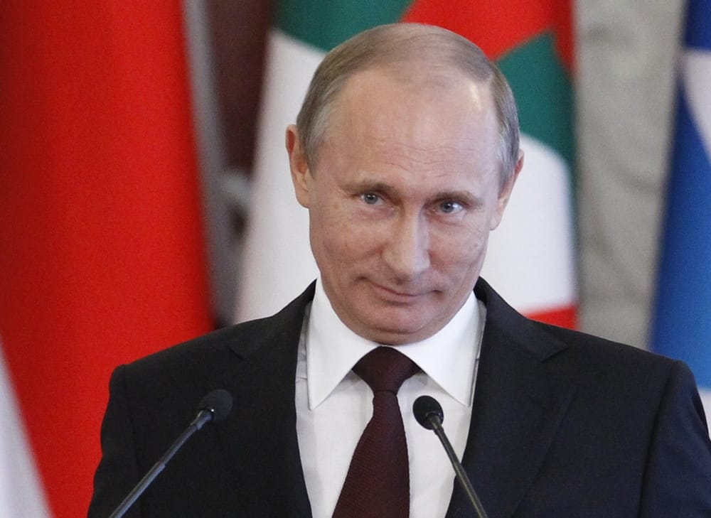 Putin between the Tsar and The Commissar