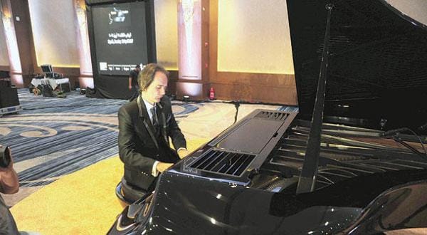 Pianist Boganyi Performs in Riyadh, Jeddah