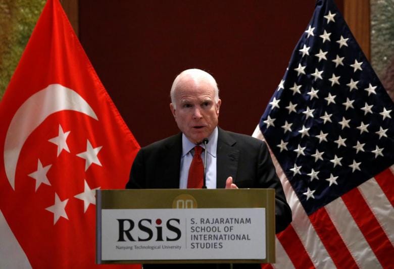John McCain to Asharq Al-Awsat: We Will Work on Removing Assad, Defeating ISIS Simultaneously