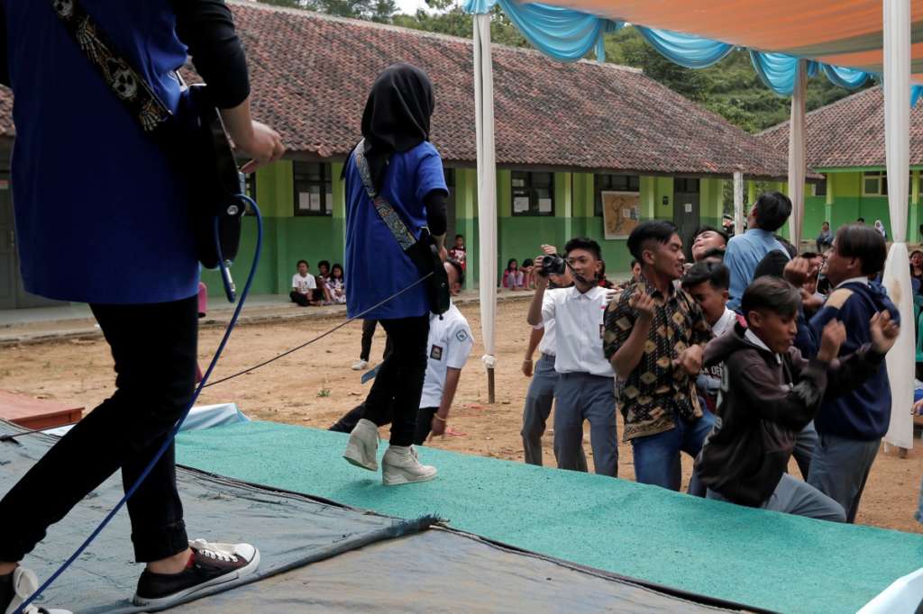 Three Girls in Headscarves Form Indonesia Music Band