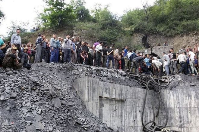 Golestan Welcomes Rouhani With Stones