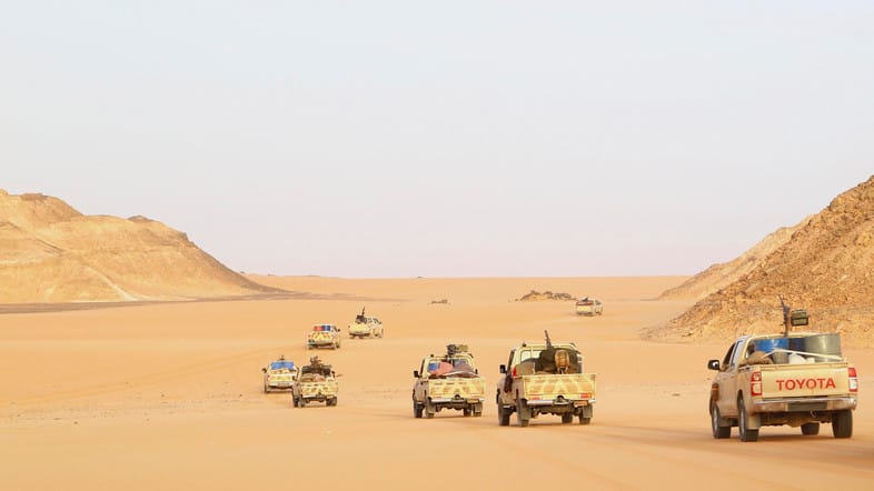 Egypt Air Force Razes 12 Weapon-Loaded Vehicles Trying to Infiltrate Libyan Borders