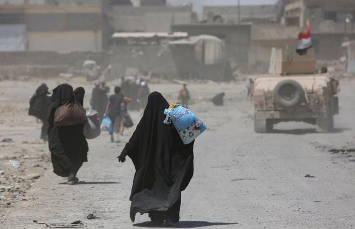 Iraqi Forces Evacuate Hundreds of Civilians amid Clashes in Mosul’s Old City