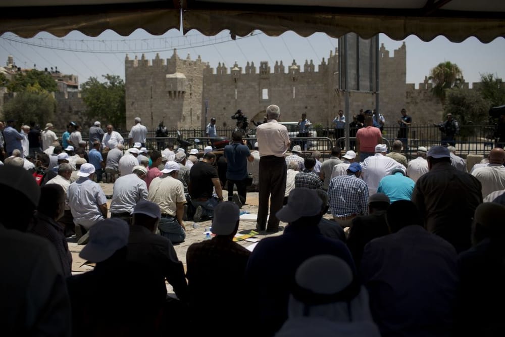 Fears of Escalation in Jerusalem after Death of 2 Policemen, 3 Arab-Israeli Gunmen