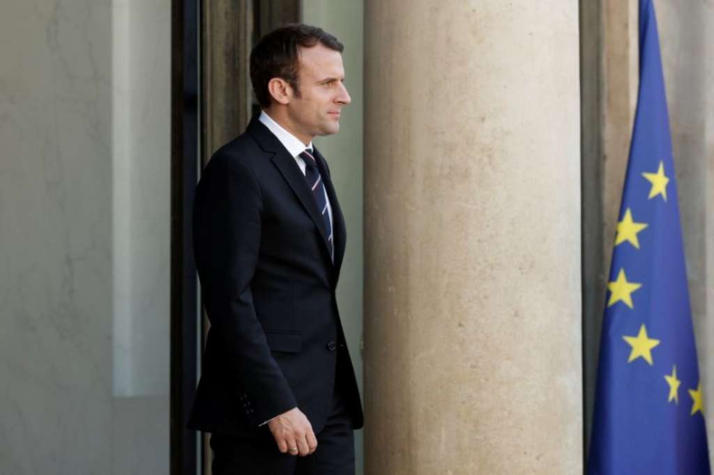 France Confirms Hosting Sarraj-Haftar Talks on Tuesday