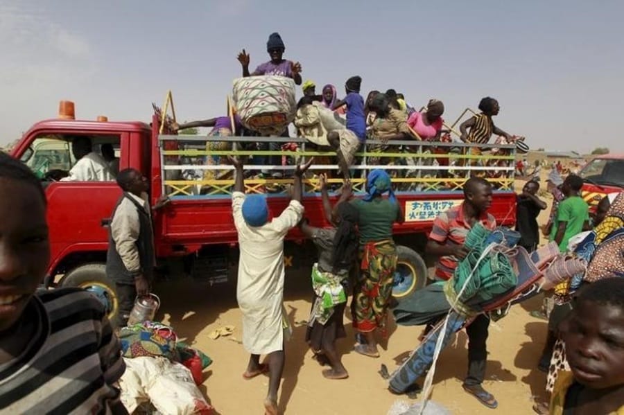 Four Female Suicide Bombers Kill 15 in  Nigeria