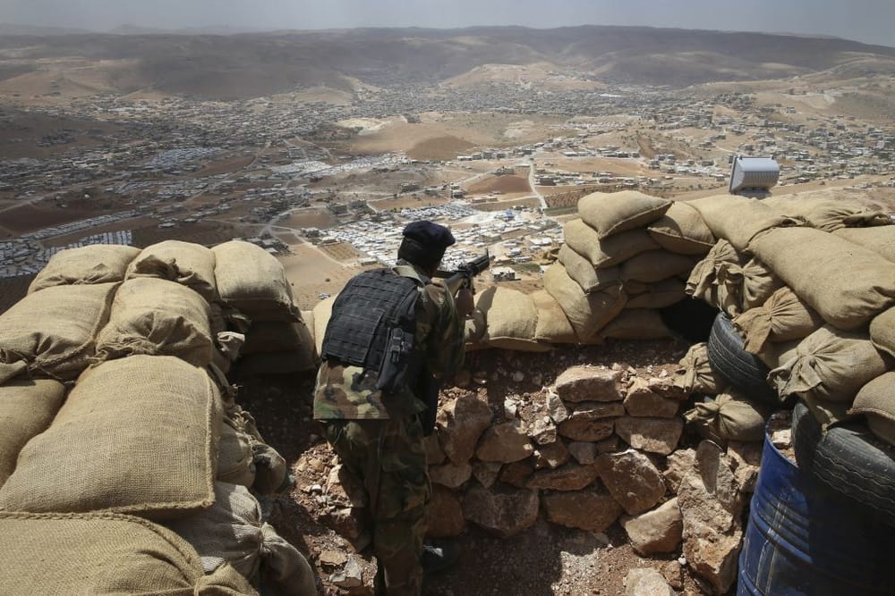 Lebanon to Resolve Syrian Rebel Group Withdrawal ahead of ISIS Border Battle