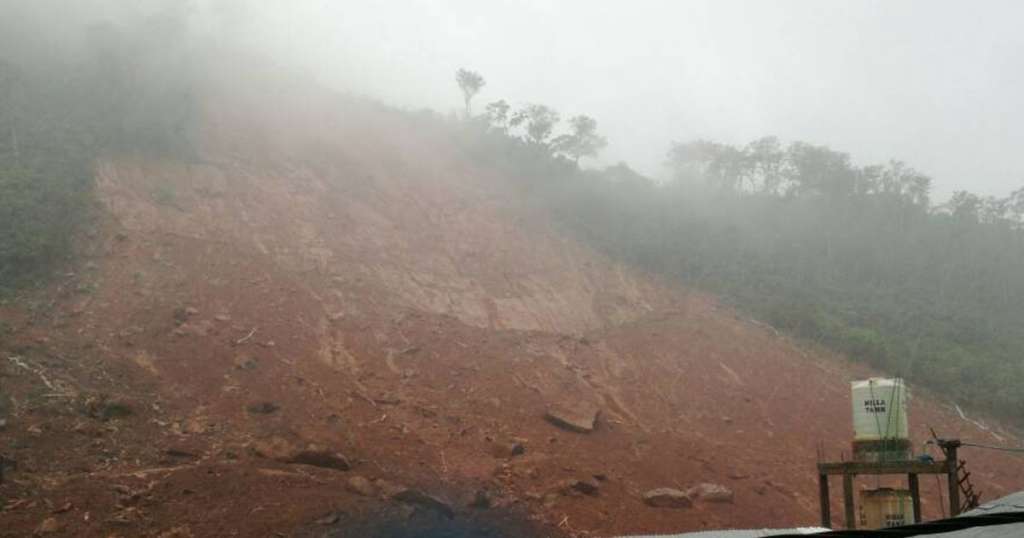 Hundreds Probably Dead under Rubble in Sierra Leone Mudslide