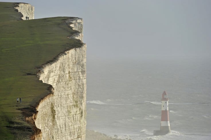 UK Police Warn of ‘Unknown Haze’ in Britain’s Southern Coast