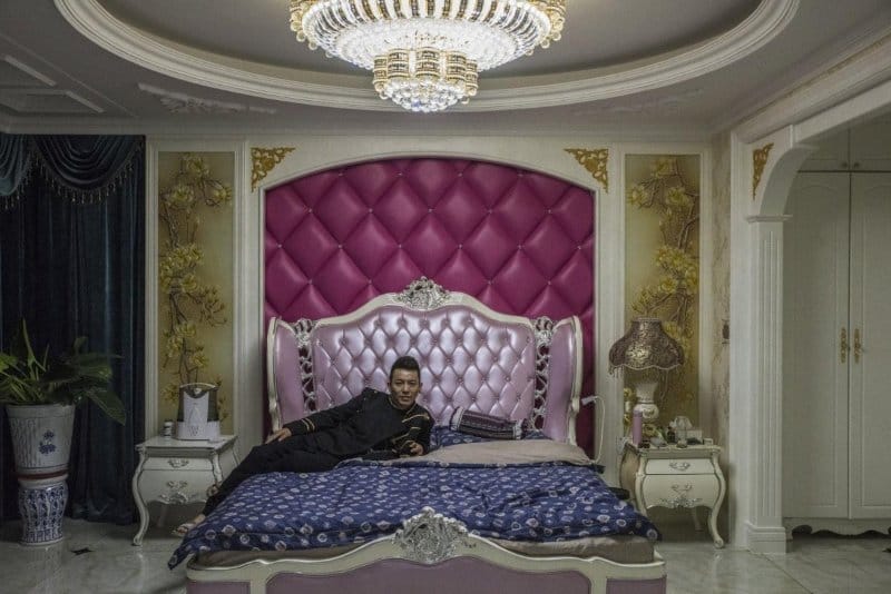 How to Make $100,000 a Month in China?