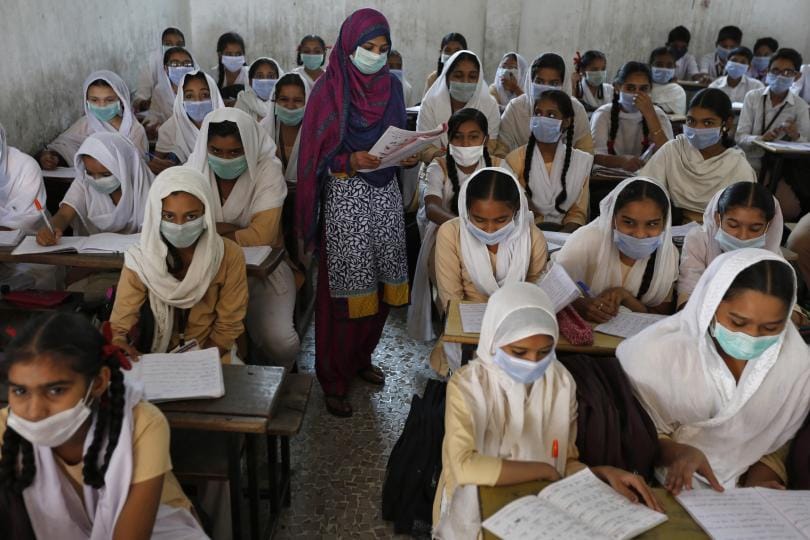 Swine Flu Affects 900 People in India