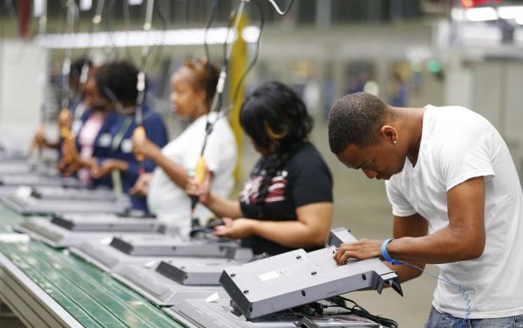 US Retail Sales Unexpectedly Fall in August