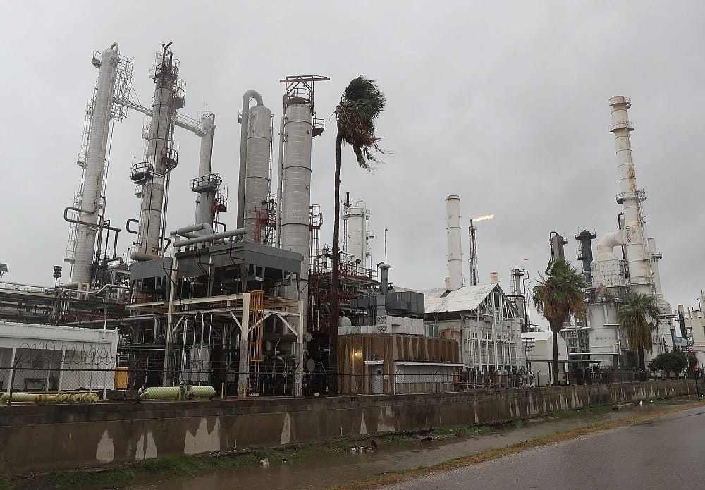 Suspension of US Oil Production in Gulf of Mexico Reaches 6%