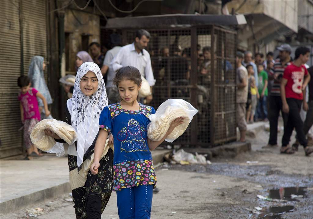 Friends of Syria: No Reconstruction Before Political Solution