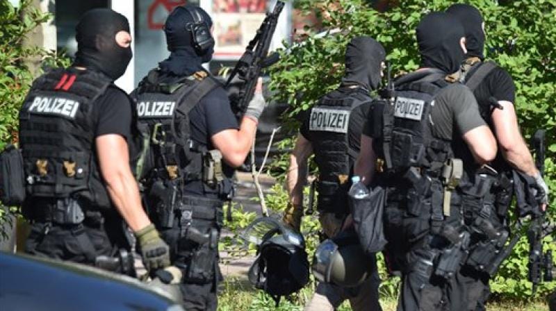 Officials Found List of Targets with 5,000 names in East German Raid