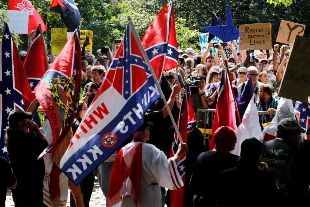 Trump Signs Resolution Condemning White Supremacists