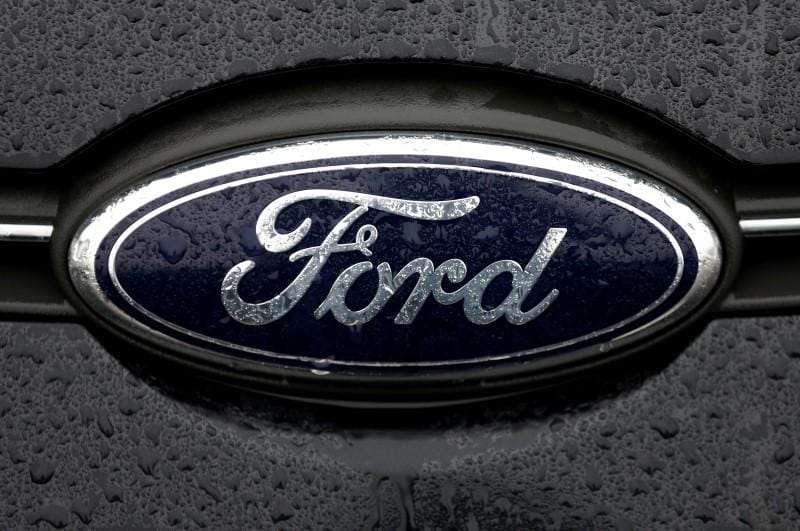Ford’s New Self-driving Vehicle Talks to Pedestrians via Light Signals