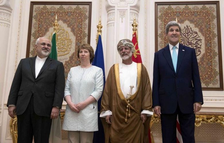 Zarif in Oman to Discuss Critical Topics