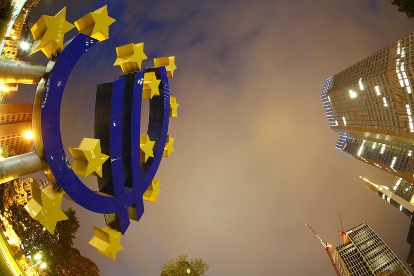 $1 Trillion Bad Loan Mountain Casts Shadow over Europe