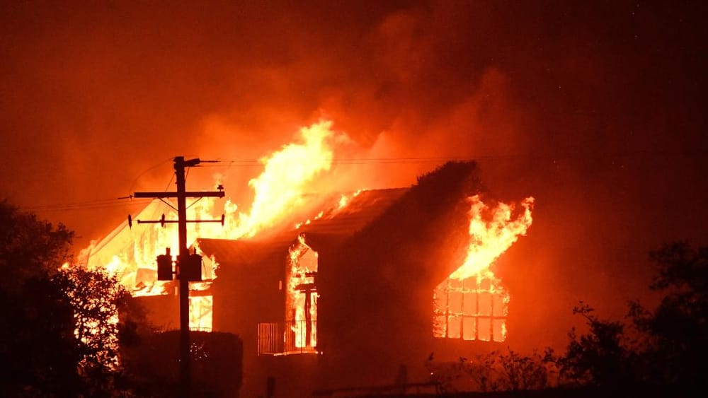 California Wildfires Death Toll Rises amid Concern over Intensifying Winds