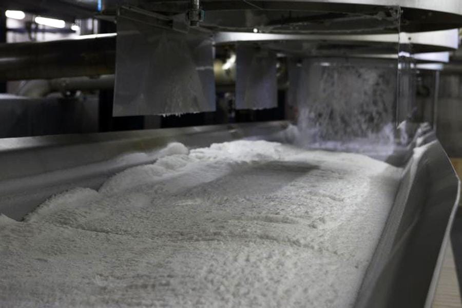 Sugar Stimulates Growth of Malignant Tumors