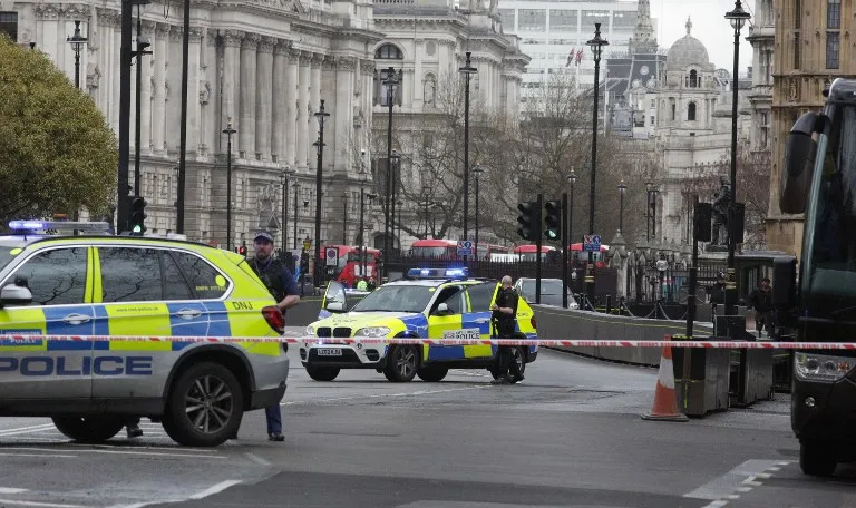Eight Hours, 2,000 Hearts Beating behind British Parliament Lockdown