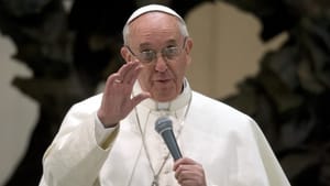 Pope’s Christmas address condemns ISIS ‘brutal persecution’