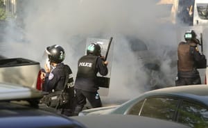 One protester killed in new Thai political violence